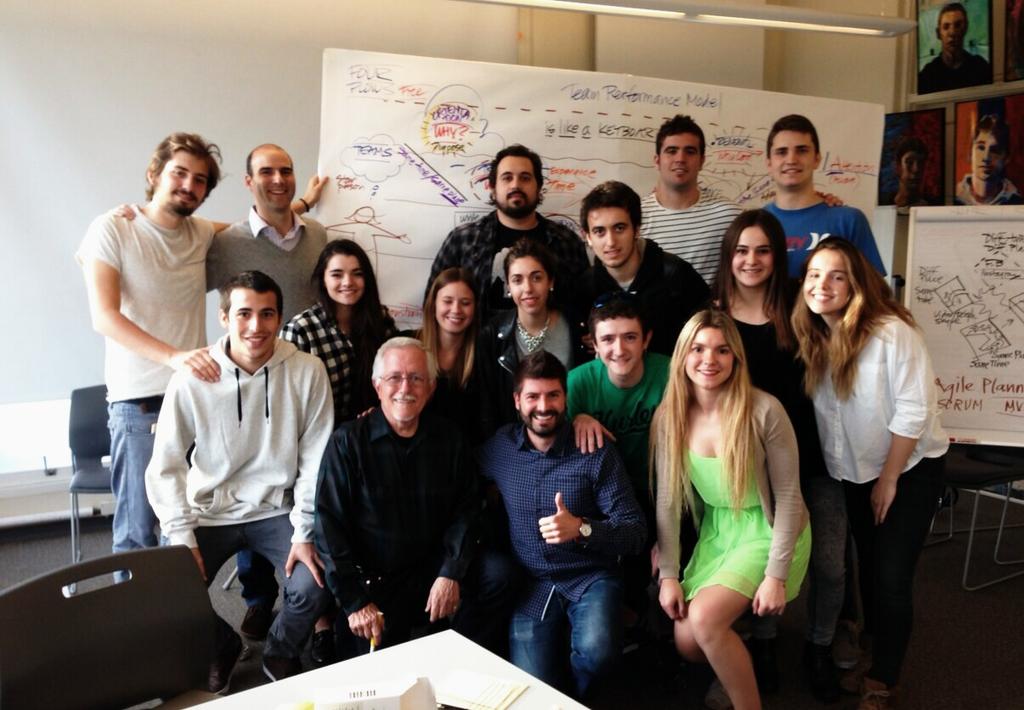 IglooBilbao's tweet photo. See that man over there? Is @DavidSibbet Thanks for an amazing opportunity! #SF2015 @kai_coop @HiruE_Coop @Ohanakoop http://t.co/juWbj5AUrz