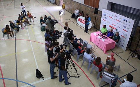 mixono_za's tweet photo. #MIXONO generating content at the first #NetballSouthAfrica​ press conference of 2015. http://t.co/3SXRVBTnBM