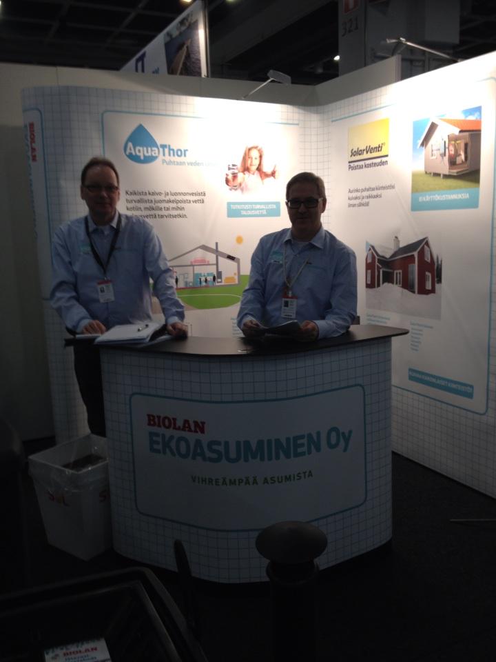 BiolanSuomi's tweet photo. Valmiina uuteen messupäivään!
#vene15 #biolan #venemessut #SolarVenti #AquaThor http://t.co/J7R1uWzqi0