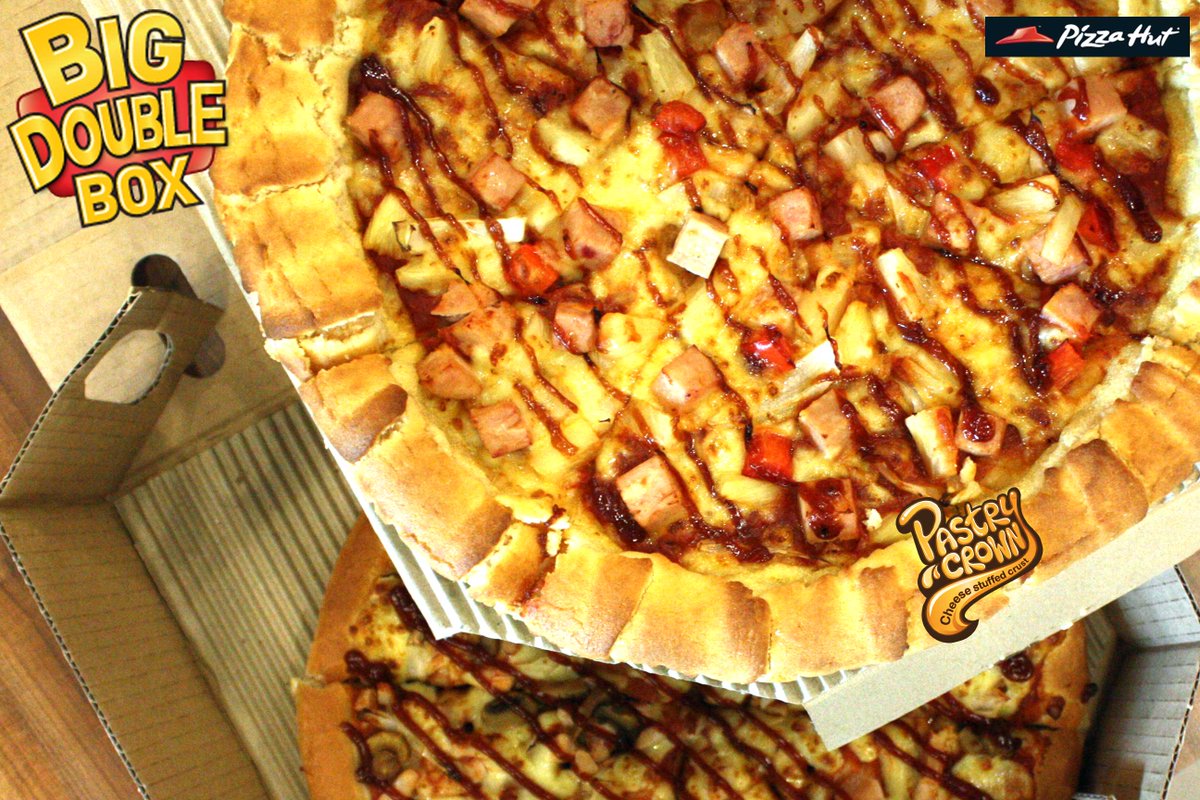 pizzahutmsia's tweet photo. Only RM6 to upgrade to the #PastryCrownPizza with the #BigDoubleBox? Aww yeah!  Layari http://t.co/aK8M5yefUZ! http://t.co/VvMOCGaNlX