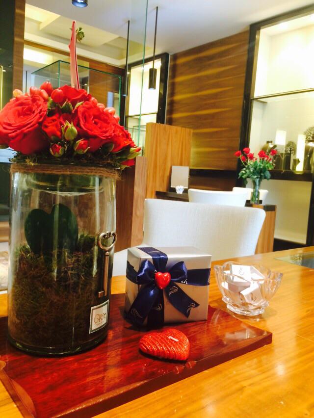 YaraJewelry's tweet photo. Yara Valentines Day set. Great offer. Get yours today. Call or whatsapp +965 95535820 http://t.co/bHax1sBLKY