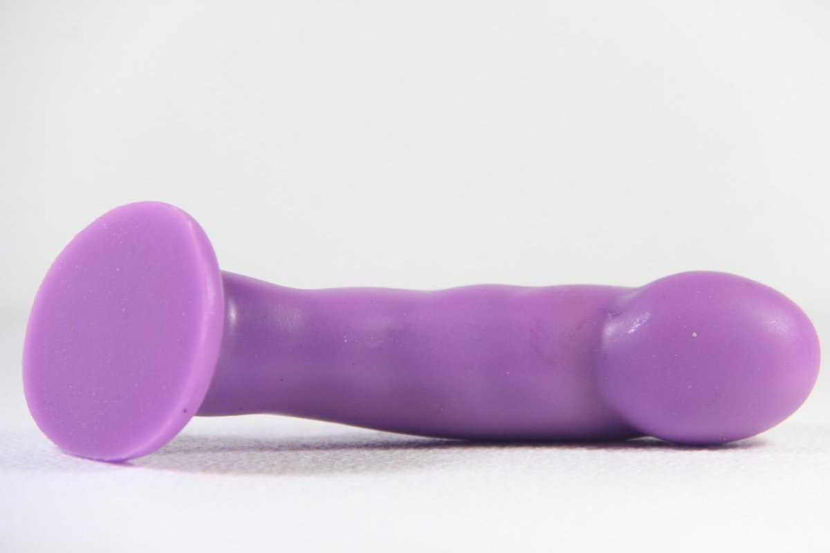 diva4play's tweet photo. maybe dildo can give solution for you. http://t.co/dc1RY94Z21
