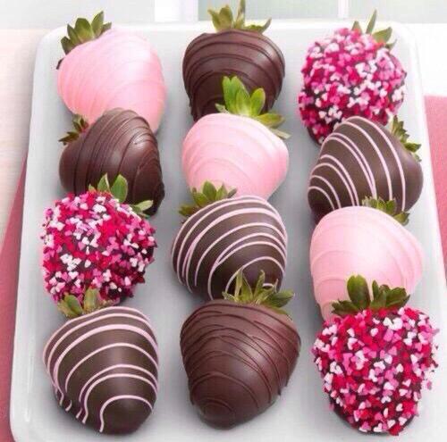 dessertforlyfe's tweet photo. @cutielyse kebelet ngasih coklat nih.Happy Valentine Day ya #musixvalday http://t.co/CRthYFNGEG