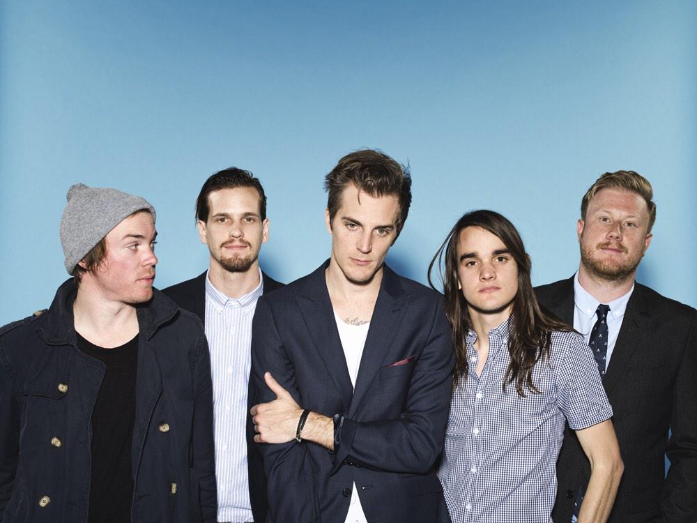 MAINEsRightGirl's tweet photo. "@themaine: New chapter. Album 5. AMERICAN CANDY. March 31, 2015. http://t.co/dJFmY8Hu8I http://t.co/N53Ft6gaW6"