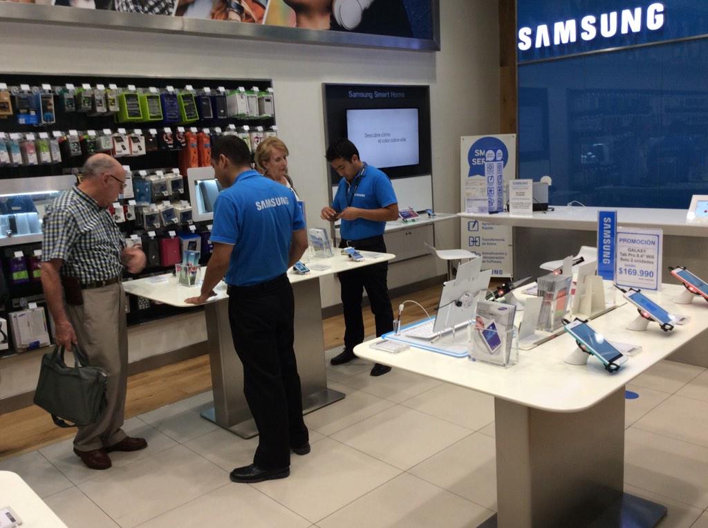 SamsungStorePA's tweet image. Buen día a todos recuerden visitar nuestra tienda Samsung en mal parque Arauco