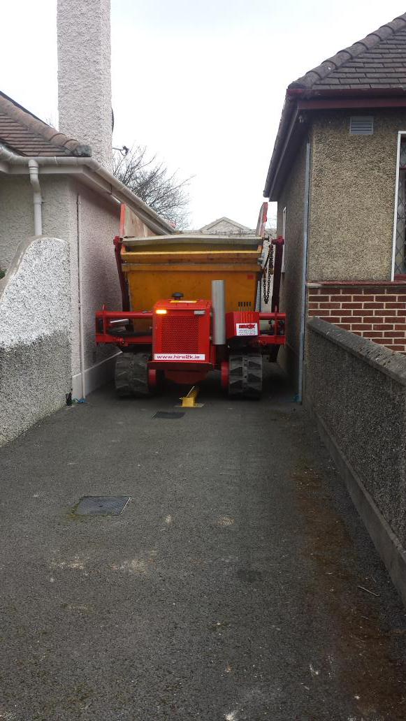 skiptracks's tweet photo. 3 Skips 1 Delivery #savetimemoney #efficientplant #construction #planthire #skiphire #skips #constructingworlds http://t.co/sSx9NAkrqc