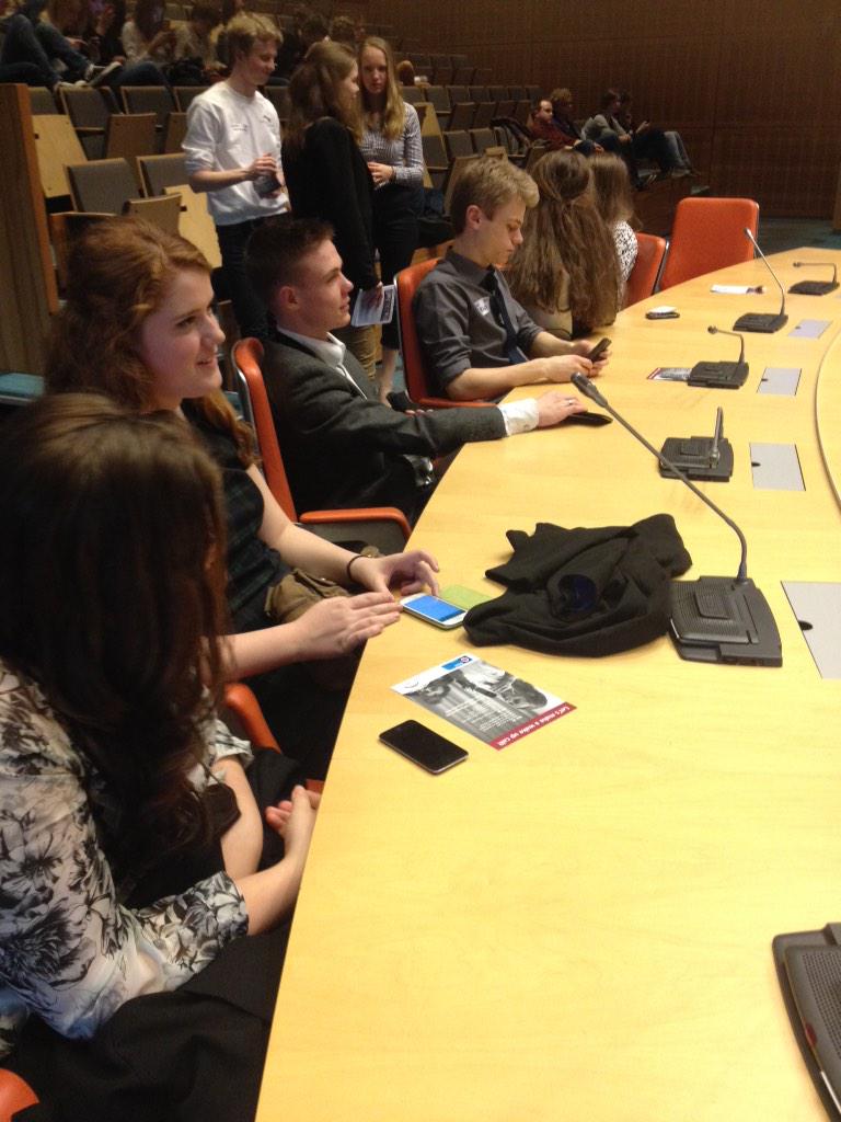 Goede dag gehad op het Provinciehuis, tweede in de poule #ownhl #wereldschool <a href="/HetCCC/">CCC Zwolle</a>