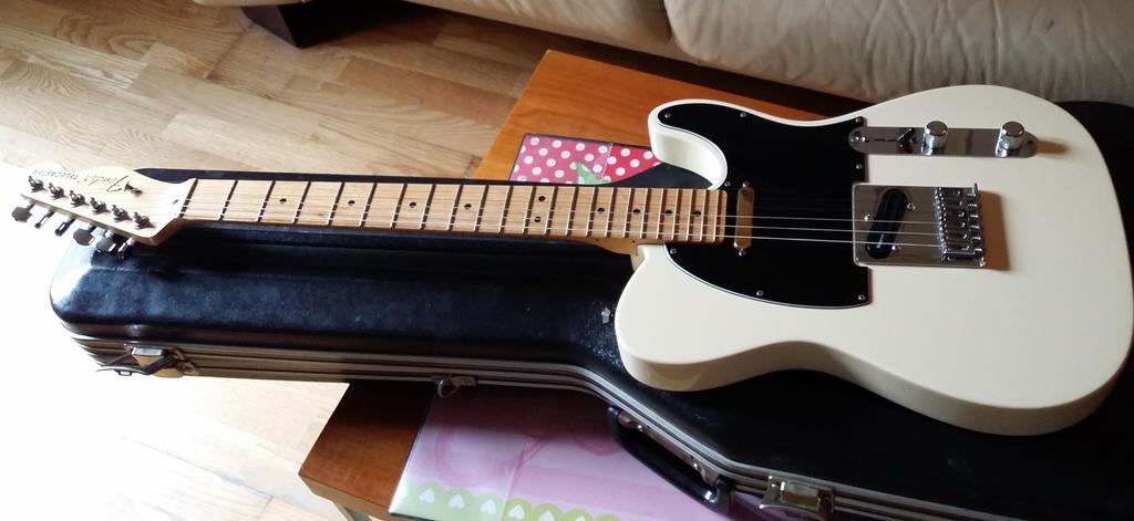 Y otra Telecaster más...
