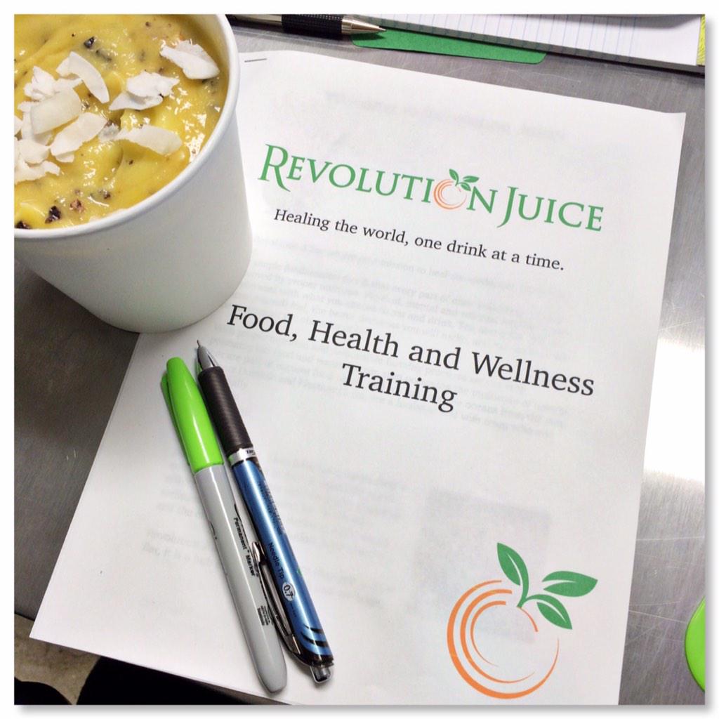 revjuice's tweet image. Training our TEAM! #revolutionjuice #boston