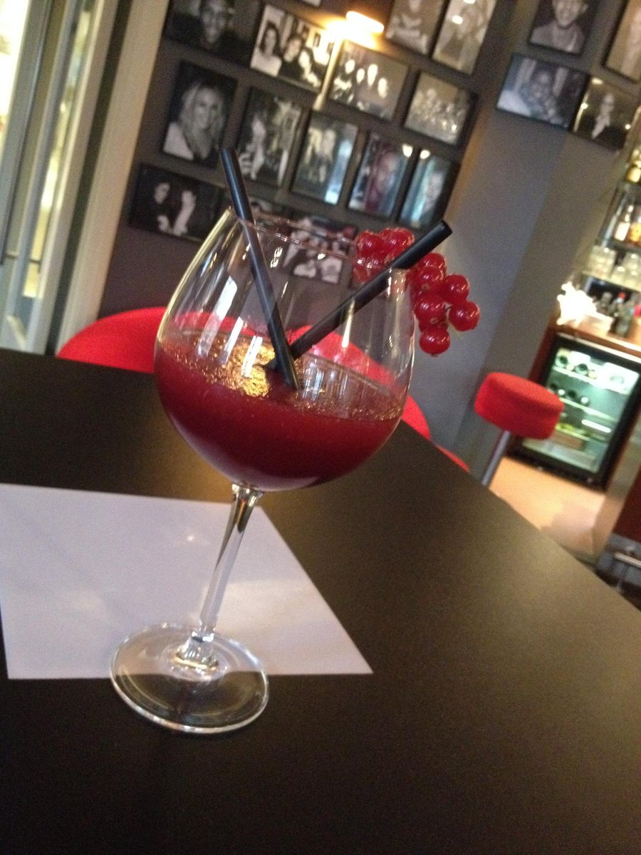 Cafe Americain tweet media