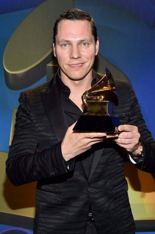 Tiësto Colombia tweet media