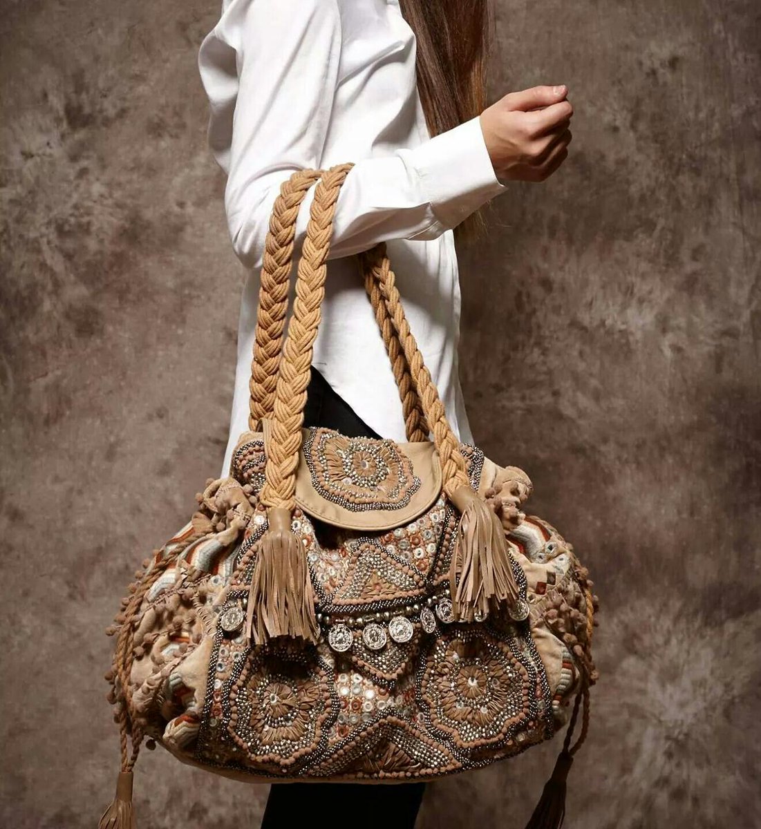 KtuBarcelona's tweet photo. Dilo con flores,dilo con amoii, dilo con Bolsos de mano. Bolsos de Moda 2015. Tienda Online http://t.co/OHMFK9ybLP http://t.co/z2HAtFcgeI
