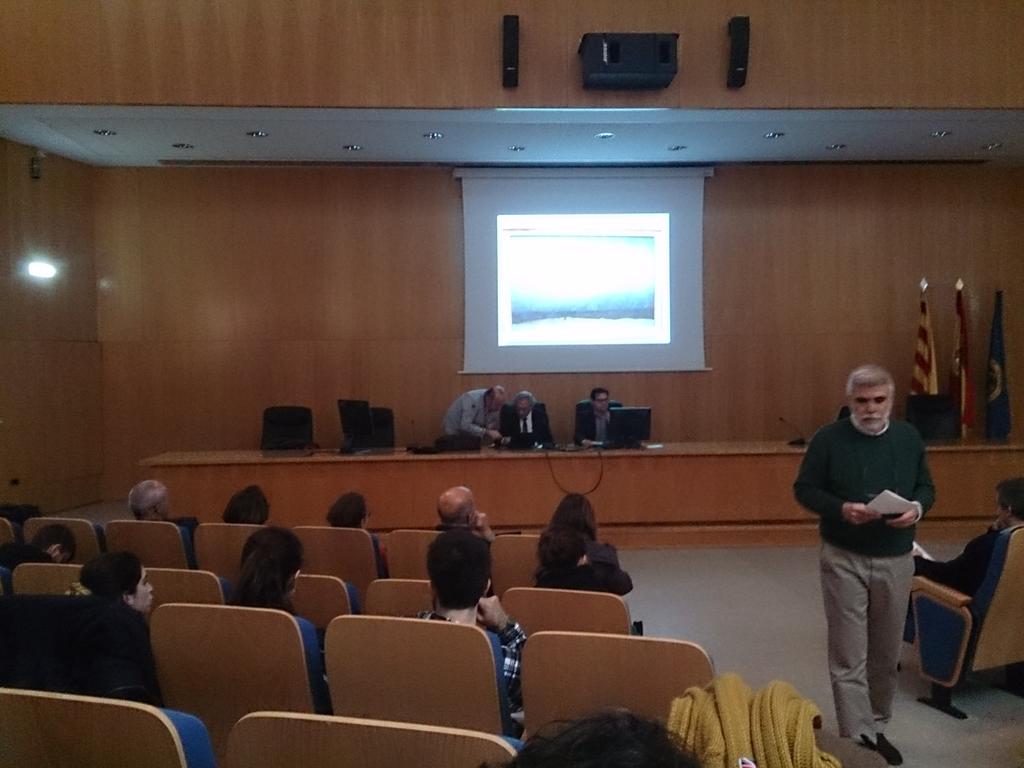 ACAZ_Zaragoza's tweet image. Comienza la conferencia de Simón Marchán Fiz y Eduardo Prieto en el Ada Byron dentro del Ciclo de Primavera.