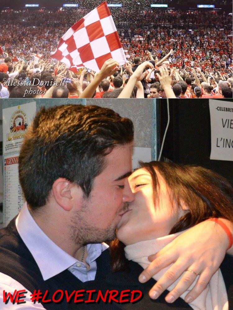 darovic17's tweet image. #Loveinred