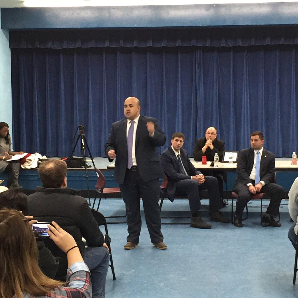 Paul_Franzese's tweet photo. Great turn out at the Sacred Heart forum last night @EdforEastie http://t.co/a3PGTtYixx