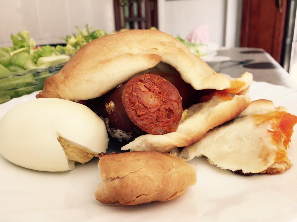 snavascuesl's tweet photo. Vivan los #JuevesDeLardero y las #Culecas! @robinfood @PabloGMancha @JavierPerezBeam http://t.co/Rv2Gpkp0JF