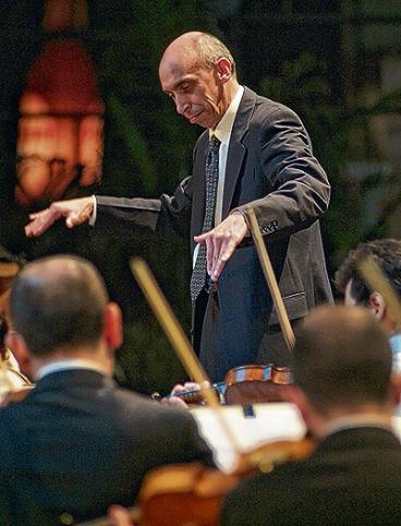 Hoy inicia la Temporada de musica con Orquesta Filarmónica de Cali 7:00 pm en @Tmunicipalcali hotelboutiquesanantonio.com