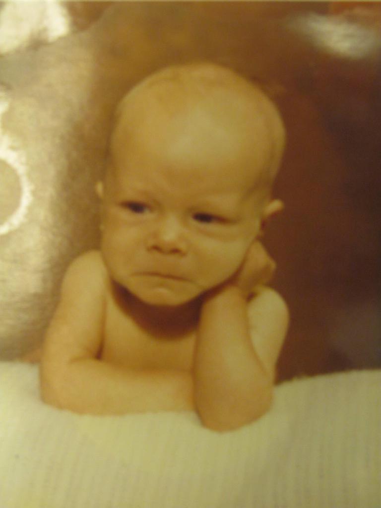whsstimberlake's tweet photo. #WHSSTBT Going back to the early 80s..why was I so miserable? I know, because I was a BABY propped up. #noheadcontrol http://t.co/AVYuYXGCAY