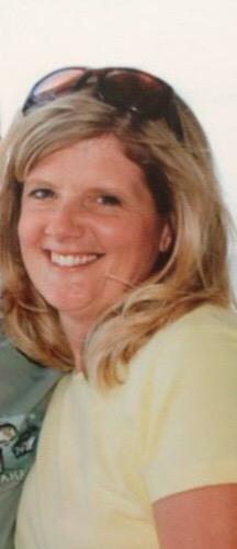 50 rt's and I get to take <a href="/the_erinfox/">Erin Jace Brooks</a> 's mom to prom