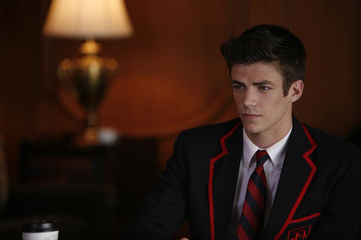 bbypsycho__'s tweet photo. #tbt when Grant Gustin was Sebastian on Glee 😍😱 http://t.co/WEStTgArNI
