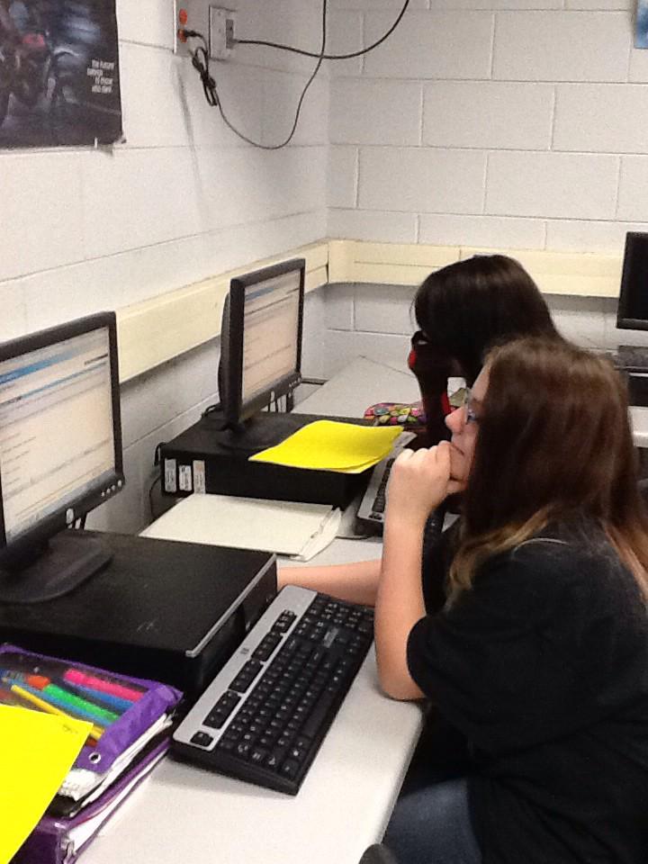 EastFalcons's tweet photo. Online testing in @TeachLesley lab today. http://t.co/PtD96O9GdC