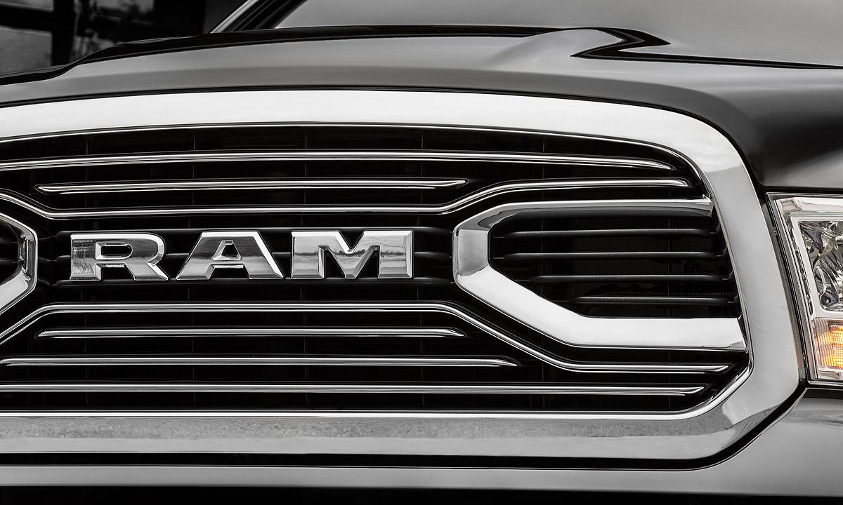 Automotive_News's tweet photo. MORE LOOKS: Ram Laramie Limited nose job sparks debate in truckland http://t.co/BndZnb3Xkd http://t.co/so1yyvSgGd