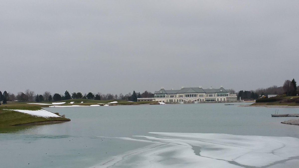 GOLFTV1's tweet photo. U.S. style but definitely in #Austria at #Fontana - #Rydercup 2022 ?? http://t.co/MqaLYLYx3o