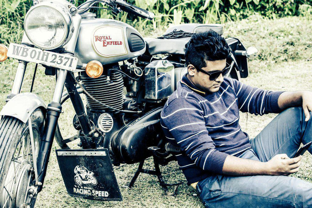 rishabh_rulz's tweet image. This is my father&apos;s first bike. It&apos;s been 19 years.My first love.My first bike as well. #ndtvprime @sounikachauhan89