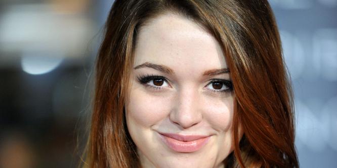   Happy 22nd Birthday to Jennifer Stone!  I\ll always know her as Harper. 