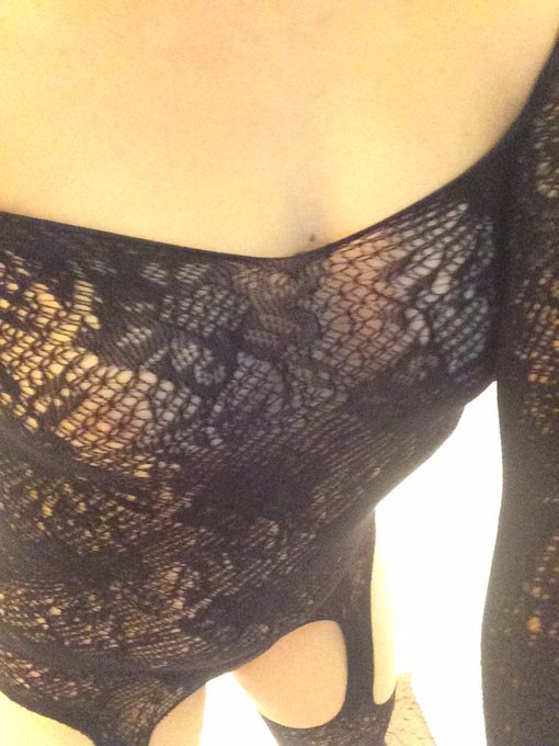 New outfit http://t.co/Q5BOWO5Ymy<a href="/tag/newprofilepic"class="tags"><span>#newprofilepic</span></a>