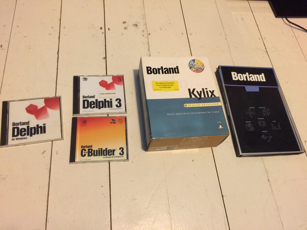toflidium's tweet image. A good selection for #DelphiWeek delphi 1, 3, #kylix 7,8 missing 4,5,6 never bought 2