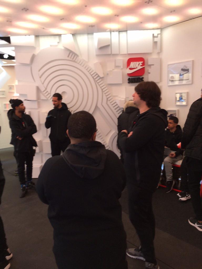 stockx's tweet photo. 15 nike employees. 4 customers at a time. 4 shoes for sale. 4 hours I'm never getting back. #reallynike? http://t.co/ProHXnauRF