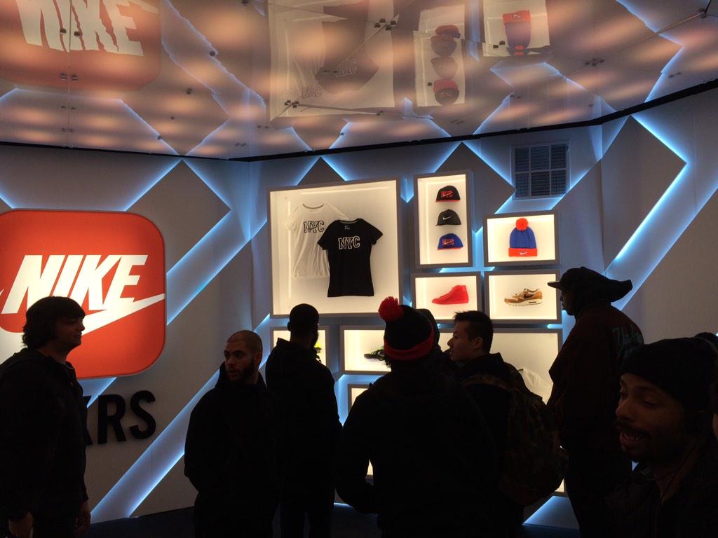 stockx's tweet photo. 15 nike employees. 4 customers at a time. 4 shoes for sale. 4 hours I'm never getting back. #reallynike? http://t.co/ProHXnauRF