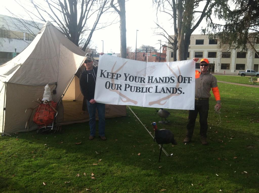 Getting set-up to rally for your public lands in Boise with <a href="/TheTRCP/">The TRCP</a> @IDWildlife <a href="/TroutUnlimited/">Trout Unlimited</a>