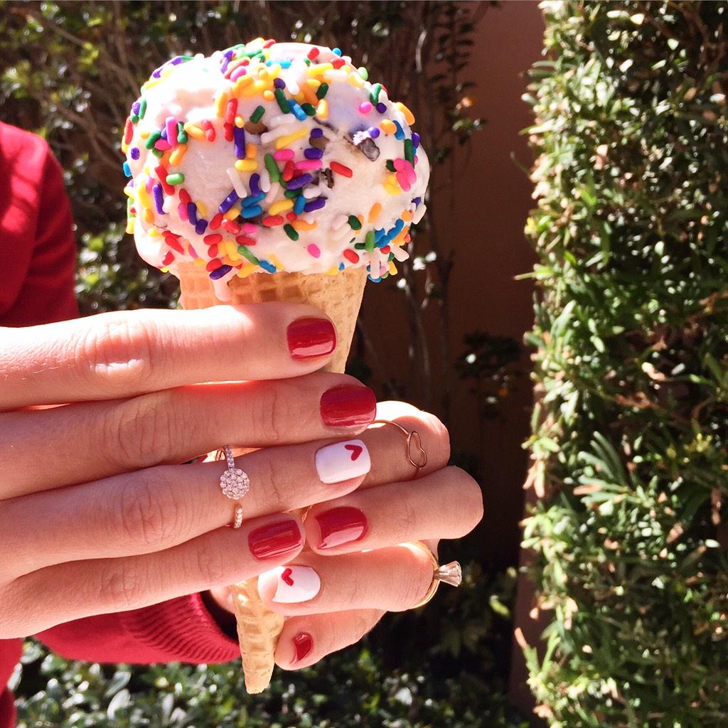 clglamour's tweet photo. it was a pleasure collaborating with you, enjoy your sweet v-day nails! http://t.co/vLfHu6nVvQ
