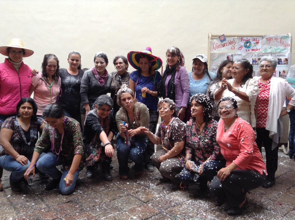 adriargudo's tweet image. El Taita carnaval inicia con el jueves de comadres #comam #carnaval en #cuenca