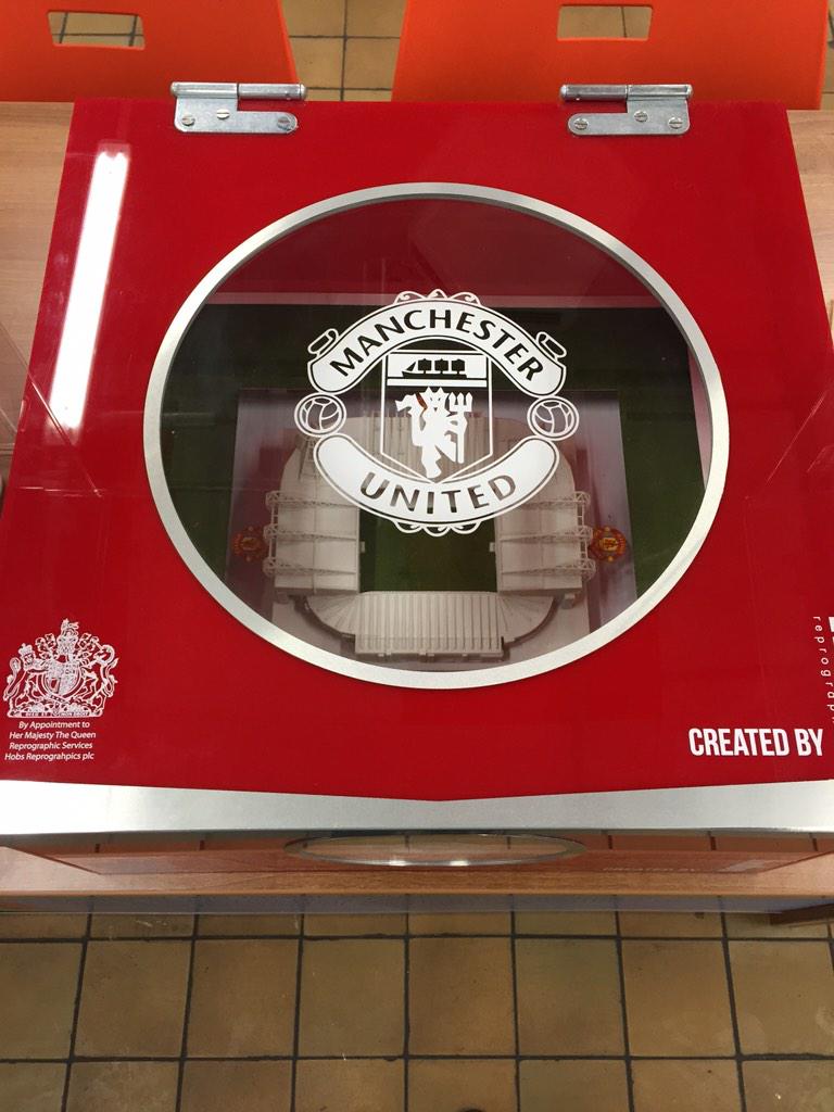 UNAREB's tweet image. A #minimodel of #OldTrafford by #3DPrinter at the #ShedLaunch #MMUShed @DigInnMMU