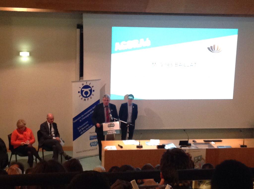 INTERCampus (@fedeintercampus) on Twitter photo Discours de <a href="/gilles_baillat/">Gilles Baillat</a> rappelant les chiffres de paupérisation des Etudiants #AGORAé Discours de <a href="/gilles_baillat/">Gilles Baillat</a> rappelant les chiffres de paupérisation des Etudiants #AGORAé