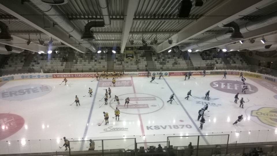 Die Aufwärmphase bei Vienna Capitals vs. Black Wings Linz – Foto: © Sportreport Vienna Capitals, Black Wings Linz
