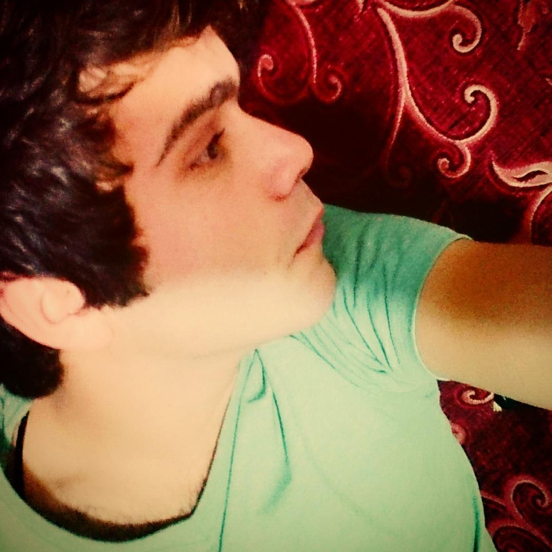 yavas's tweet photo. Biri olmak lazım en azından "biri" için.. http://t.co/tJvpRhHwTS