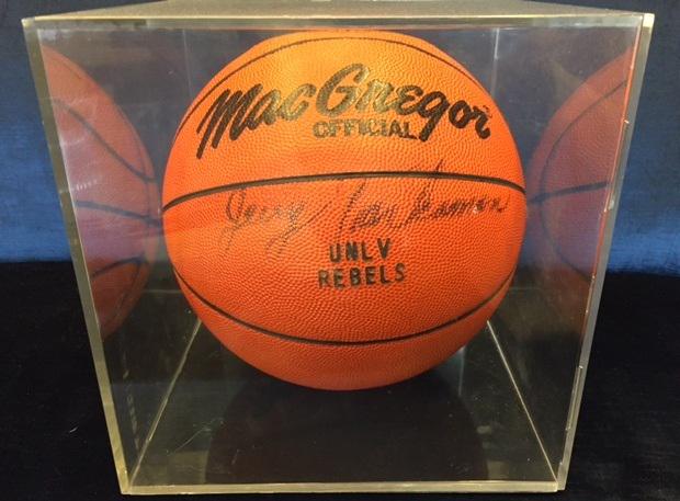 SenDeanHeller's tweet photo. #TBT to when #CoachTark signed this @UNLVathletics basketball for my office. #RIPCoachTark http://t.co/VZnR4j5reZ