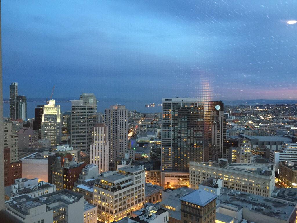svandy1's tweet photo. Sunset from my Grand Hyatt room #SIABSAN http://t.co/xkDIEosU5C