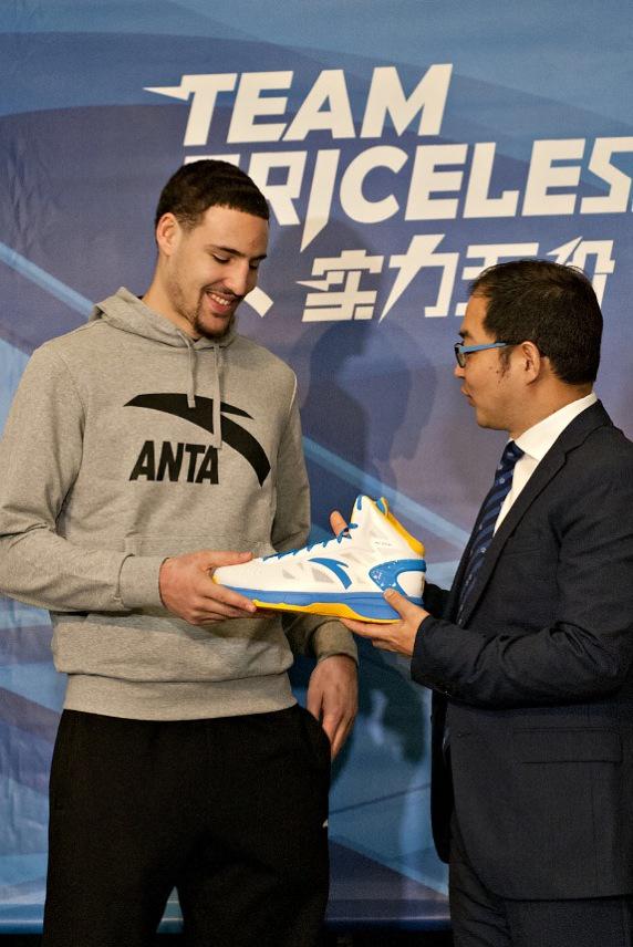 klay thompson shoe sponsor