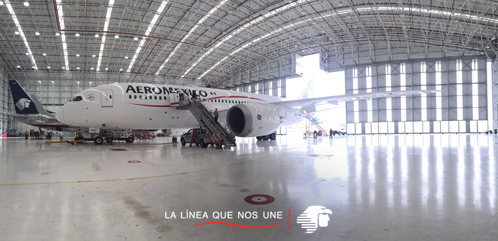 Aeromexico's tweet photo. Le damos al bienvenida a nuestro séptimo #AM787 con el que te uniremos con el mundo. http://t.co/d6ovJqCloF