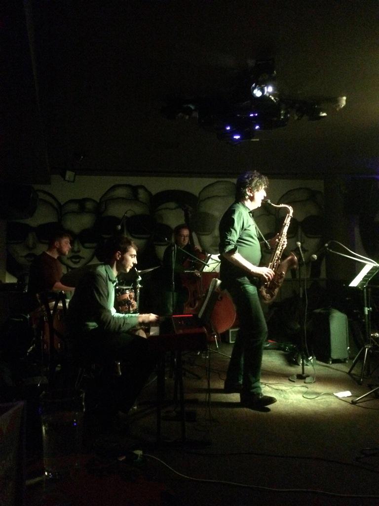 Embedded image permalink