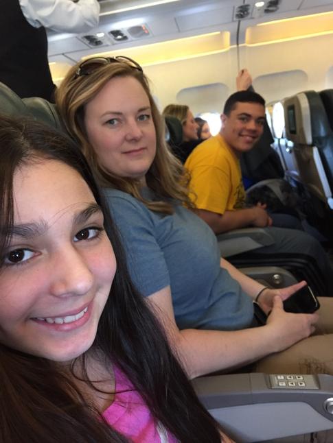 TekBz's tweet image. On our way!! #cochlear2015