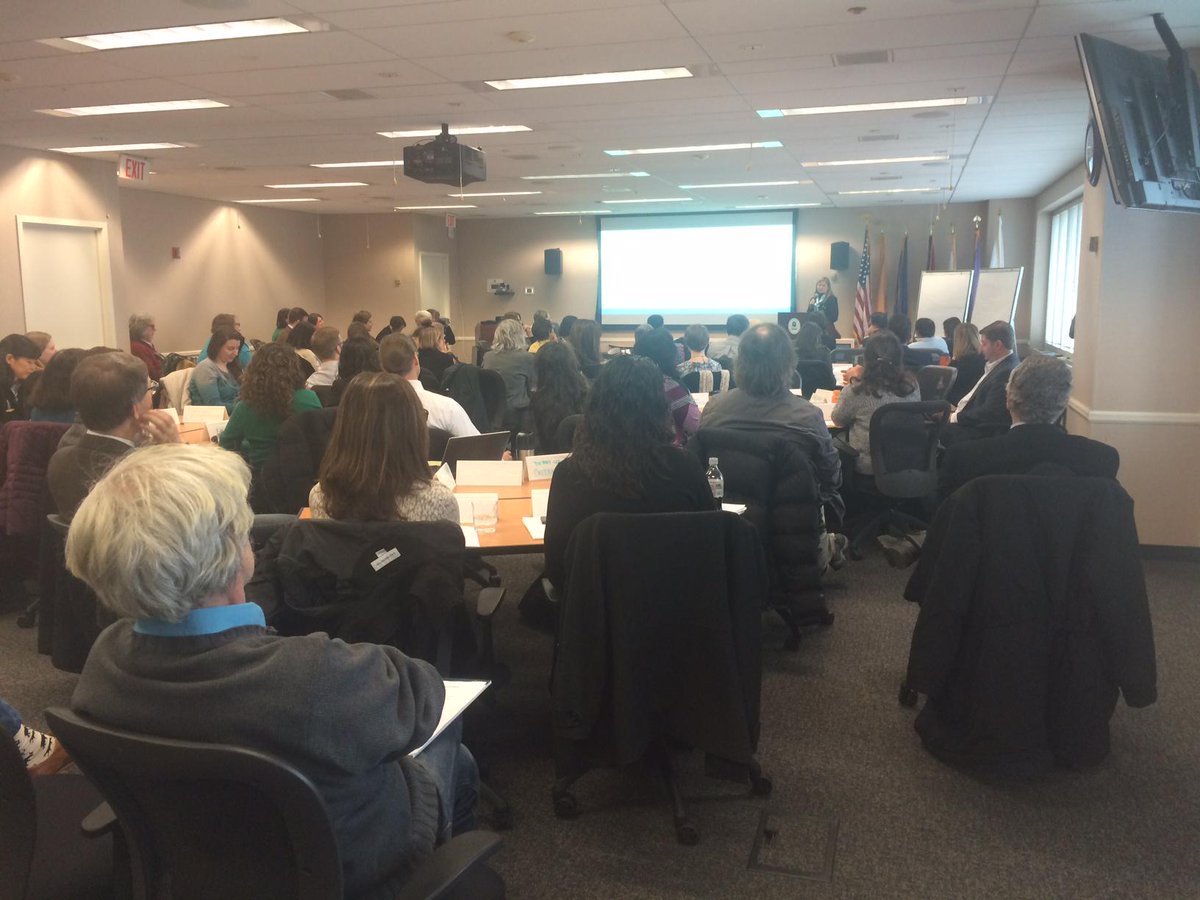 We're in NYC facilitating the NJ and NY Trash Free Waters Partnership Planning Meeting today at EPA Region 2 HQ!