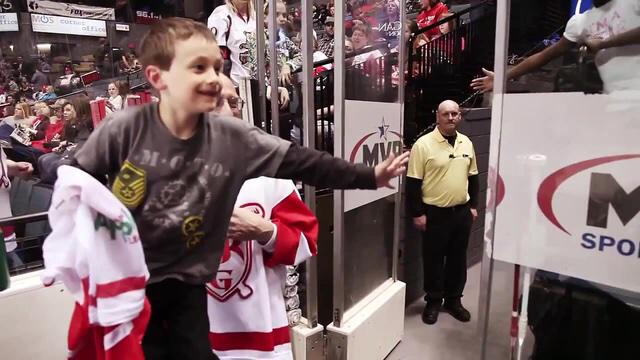 DevilsPrincess_'s tweet image. “@DekesAndDangles: #TBT best one 😭😭😍😍😭😭 http://t.co/qt5FcFATgt” tootoo😍😭