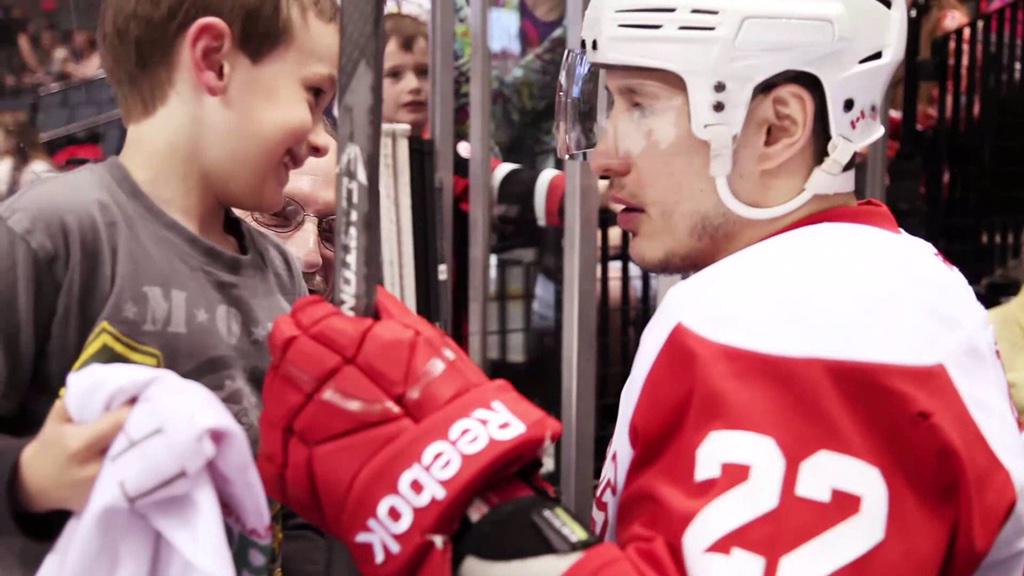 DevilsPrincess_'s tweet image. “@DekesAndDangles: #TBT best one 😭😭😍😍😭😭 http://t.co/qt5FcFATgt” tootoo😍😭