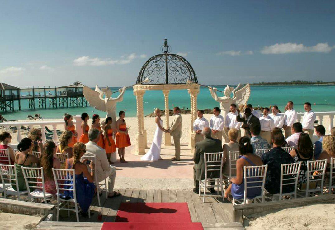 IssaSchill's tweet photo. A15 @SandalsResorts @WeddingMoons @RicothePig  Here's to forever! I love you and the life we have made #SandalsVDay http://t.co/QSSDHSXDiP